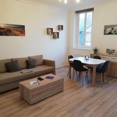 A 2 Pas D'Ici - 200M Du Palais Apartment Fecamp Bagian luar foto